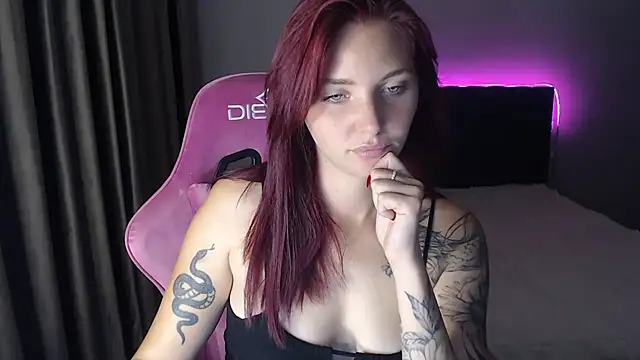 Chat +18 de Candy-Love2 ao vivo