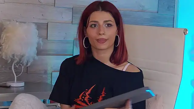 LunaHart Chat XXX in diretta