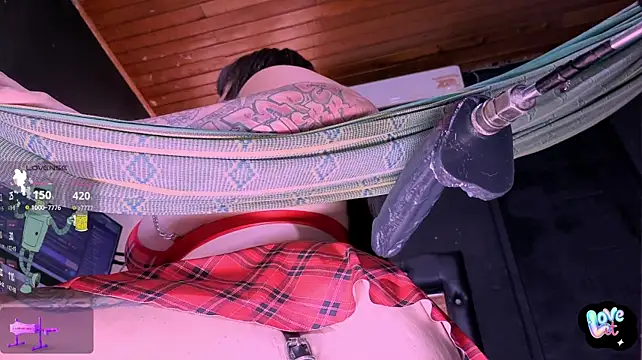 XXX chat uživo modela feel_me_nicolle
