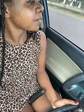 Ebony_Queeenx XXX чат на живо