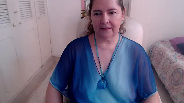 leonela_69 élő XXX-chatje