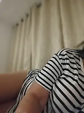 NakedMILFx's Live XXX Chat