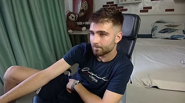 KyloEast's Live XXX Chat