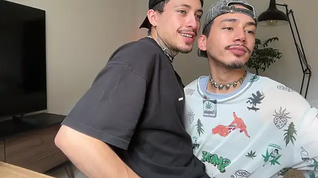 Noah_and_Steven 라이브 XXX 채팅
