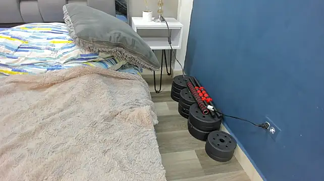 Chat +18 de Charlie___Musk ao vivo