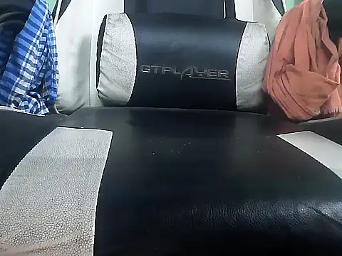 Precumking1 লাইভ XXX চ্যাট