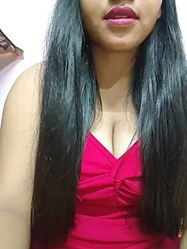 Chat +18 de Sharvari-Wagh ao vivo