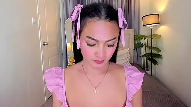 phenomenal_ivy Adlı Modelin Canlı XXX Sohbeti