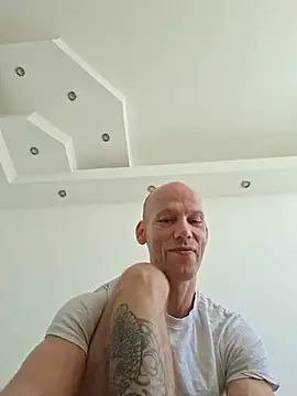genaroo38 – Naživo XXX chat