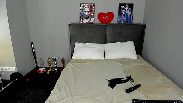 MuscleXXXBarbie Chat XXX live