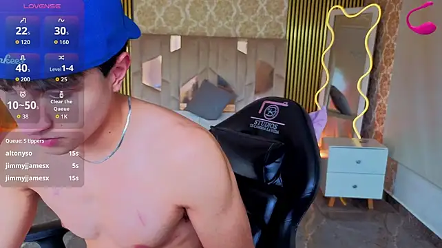 Chat XXX en directo de Kyler_tay