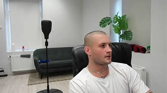 XXX chat uživo modela Igor_Wilde