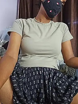 hansika_25 Adlı Modelin Canlı XXX Sohbeti