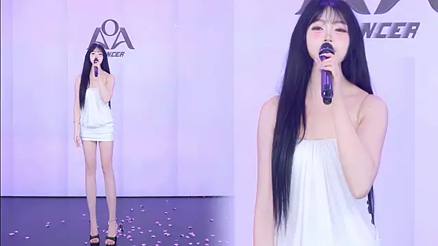 AOA-001's Live XXX Chat