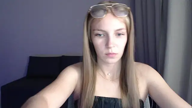 Онлайн чат XXX HitGyrl