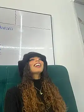 Zahara___1's Live Chat Room