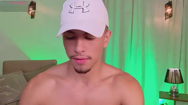 دردشة Aaronfox_x الجنسية المباشرة