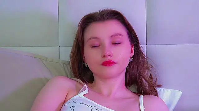 Chat XXX en directo de KeiraAsti
