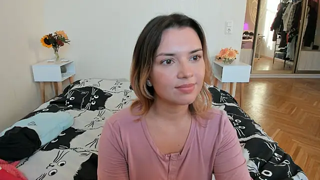 BrightDani's Live XXX Chat
