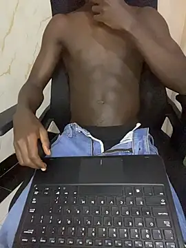 YsugarBoy Adlı Modelin Canlı XXX Sohbeti
