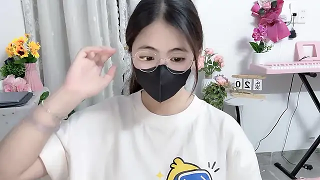 MIJ-Uwuu's Live XXX Chat