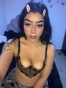 Chat XXX en directo de DAKOTA_SAKURA