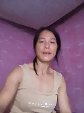 Chatroom XXX en direct de Lily-ly