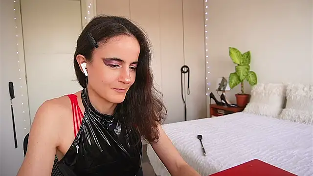 Chatroom XXX en direct de Musume_
