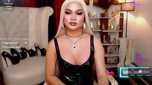 PrettyCockAthena 即時 XXX 聊天