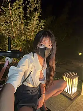 XXX chat uživo modela xiao-Lin