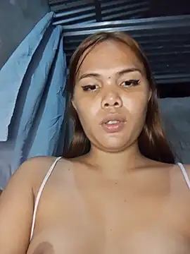 yolly_fox's Live XXX Chat