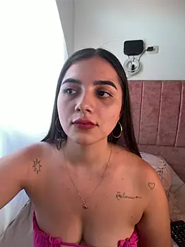Czat XXX na żywo – salomecute21