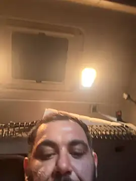 Maryo69v8's Live XXX Chat
