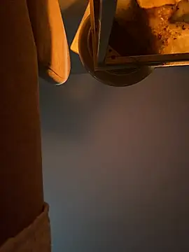 צ'אט XXX בשידור חי של GLove187
