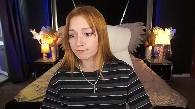 Chat XXX en directo de LizzaMoonn