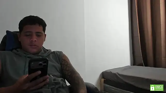Chat XXX en directo de Alejandro_and_Deiby