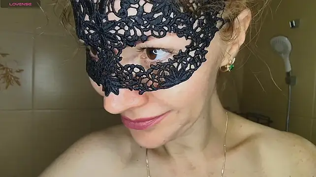 Aromaloveqq's Live XXX Chat