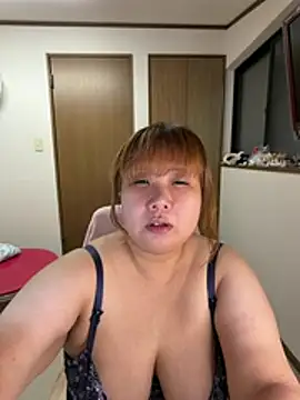 Chat XXX en directo de SAKU-RA-chan