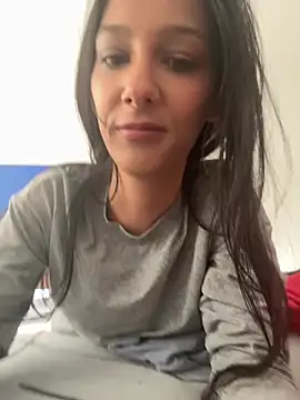 Chat XXX en directo de DeeaBrown_