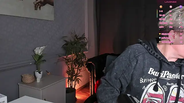 Chat XXX en directo de Nika_Smit