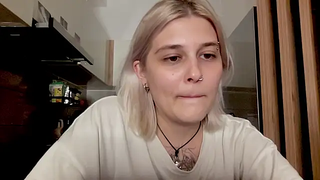 XXX chat uživo modela Ella_Bloom