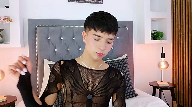 XXX chat uživo modela Keen_Nico