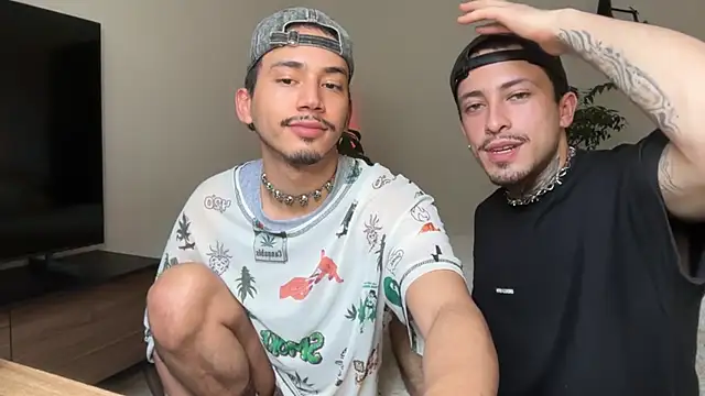 Noah_and_Steven Chat XXX in diretta