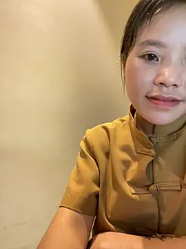 Bella_7777's Live XXX Chat