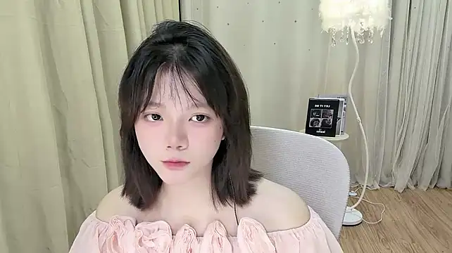 YaYa668866 live XXX chat