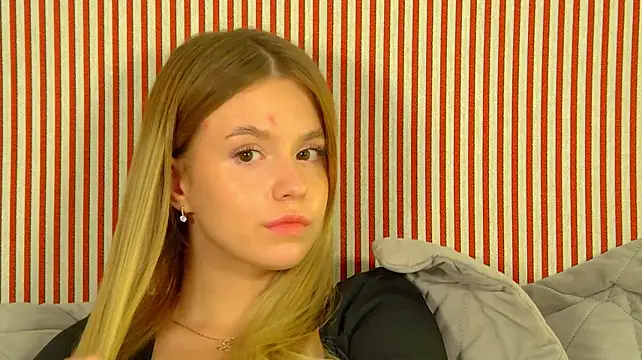 MilanaBalmain Chat XXX live