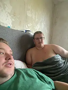 CurvyPaar2 Obrolan Langsung XXX