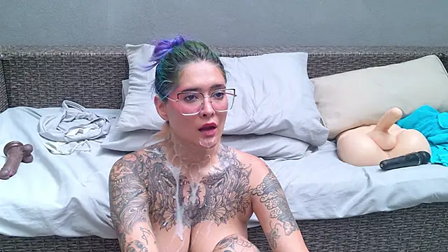 Chatroom XXX en direct de annie_hawk