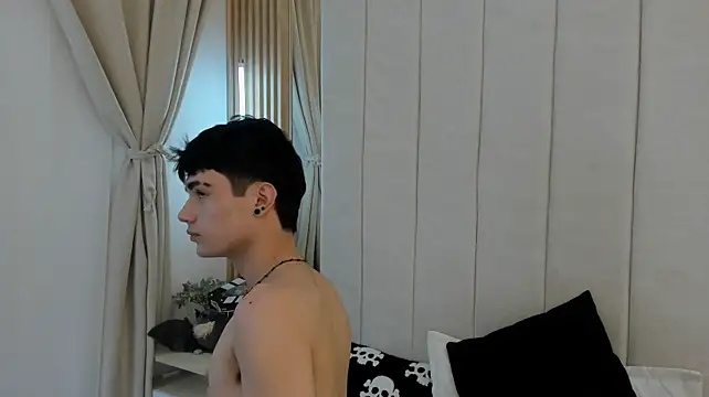 Chat +18 de Alan__brook ao vivo