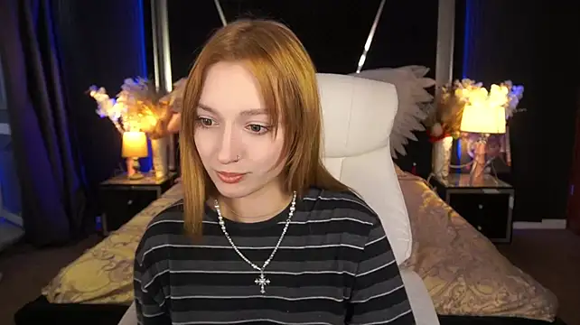 Chat XXX en directo de LizzaMoonn